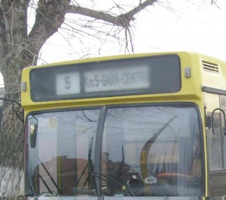 Autobuzele RATC îşi modifică programul